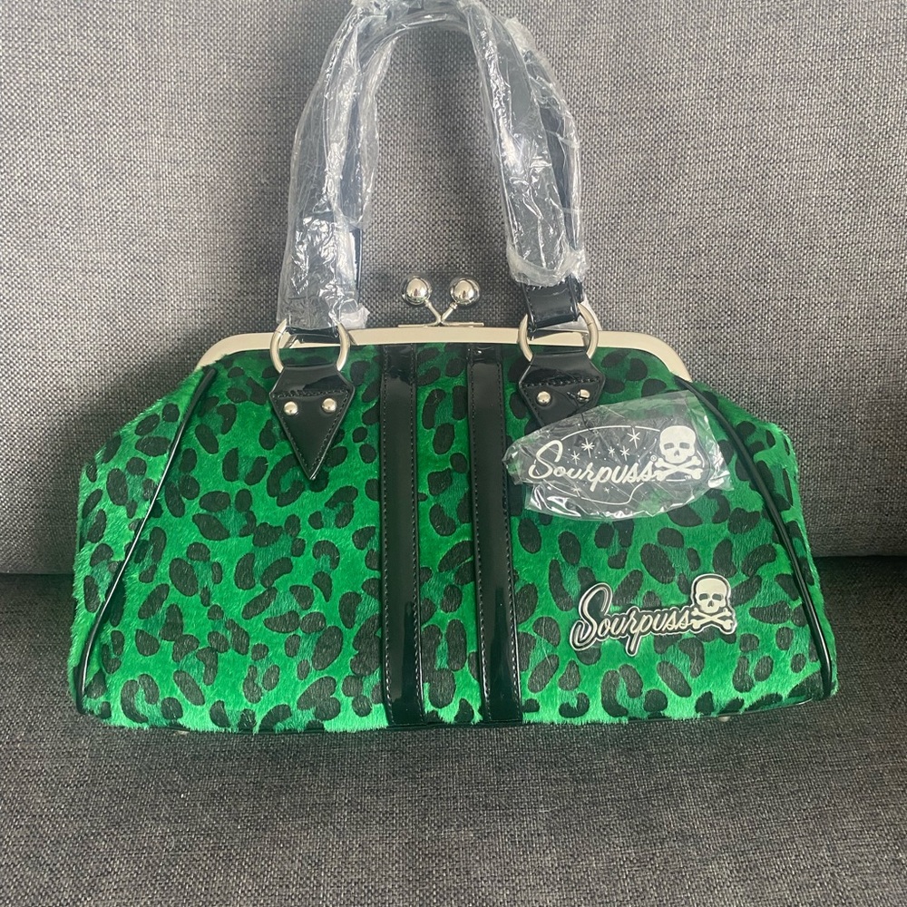 SOURPUSS TEMPTRESS GREEN LEOPARD PURSE - NWT - $49 - Limited Edition